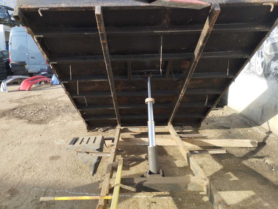 Самосвален кош за камион