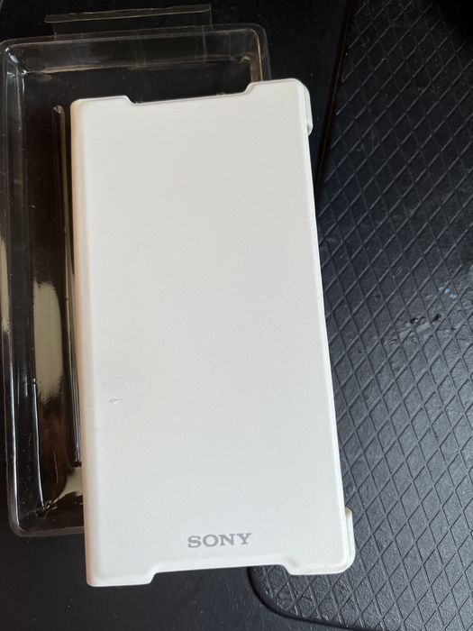 Чехол Sony Xperia Z2