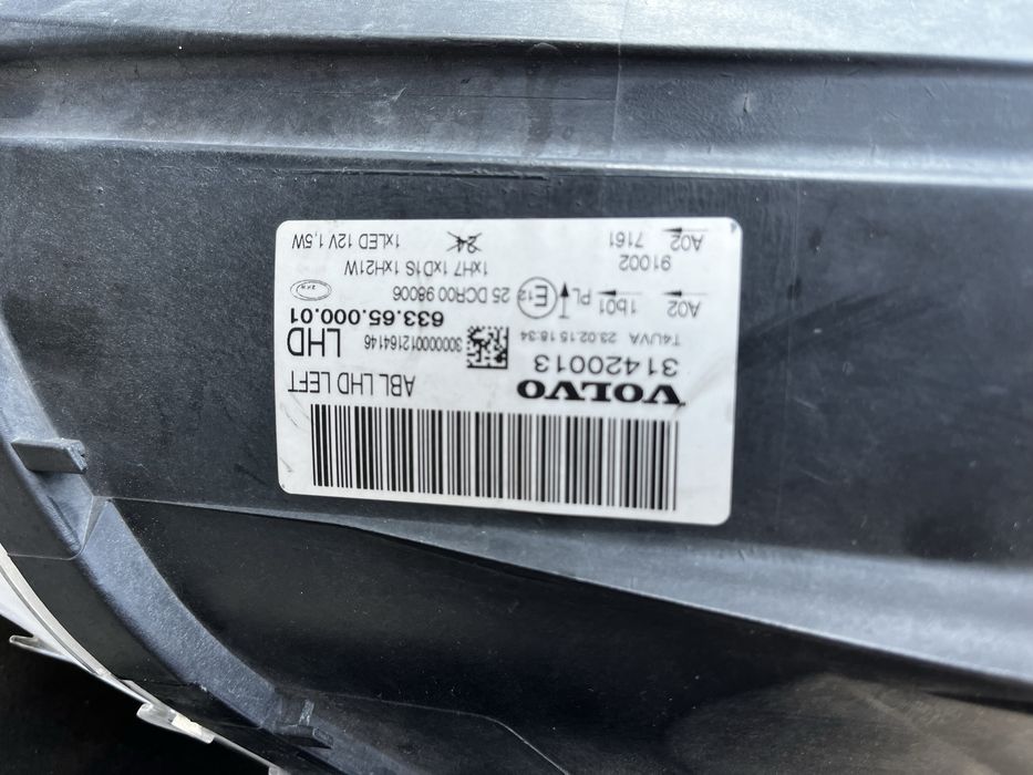 Ляв фар VOLVO XC70 S80 2015