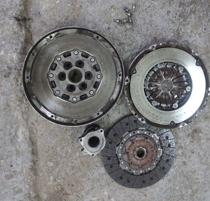 Ambreiaj volanta alfa romeo 159