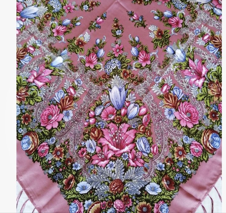 Batic din lânǎ rusesc in stil pavlovo posad