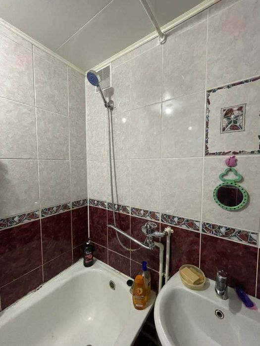 Продам 3ком, Кирпич, Новая