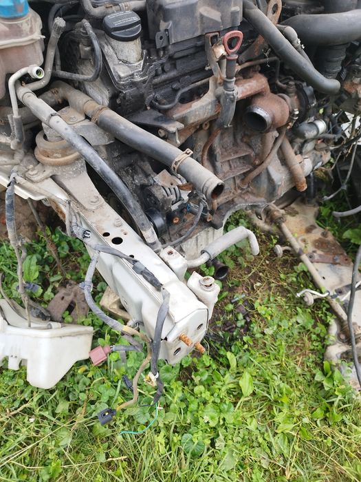 vînd cutie ,motor,chit pornire, aripa ,caseta Smart forfour sau mașina întreaga cu fiscalr