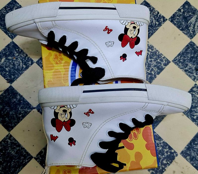 Teniși,  pantofi sport fetiță Minnie Mouse noi nr.29 model Disney