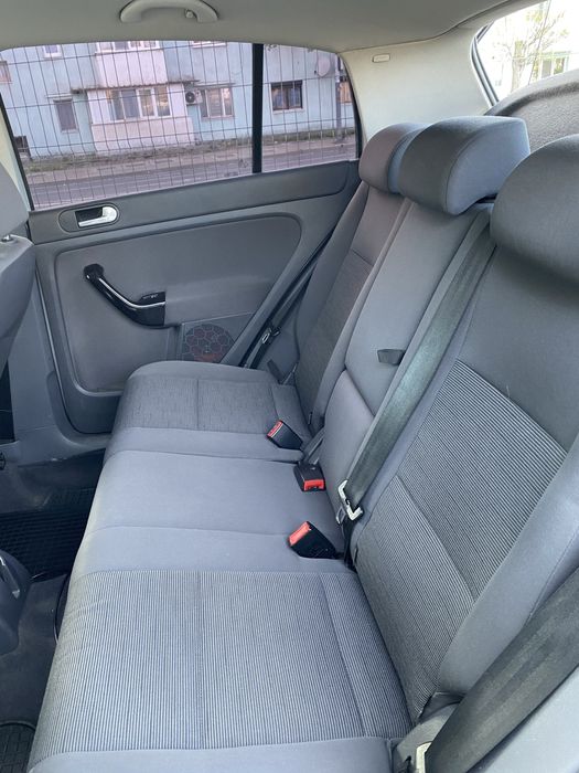 Volkswagen Golf 5 Plus 1.9 TDI 90 CP – 2006