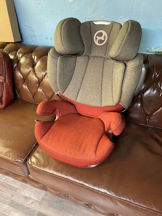 Детское автомобильное кресло