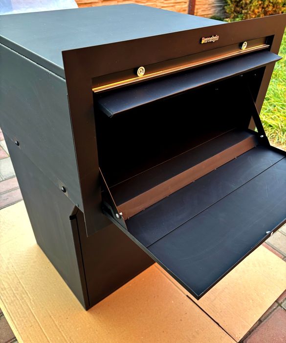 Продается бокс для посылок (parcel box)