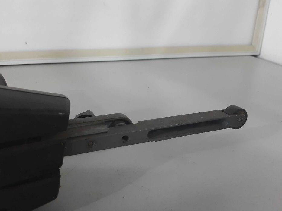 Лентов шлайф / прав - Black & Decker