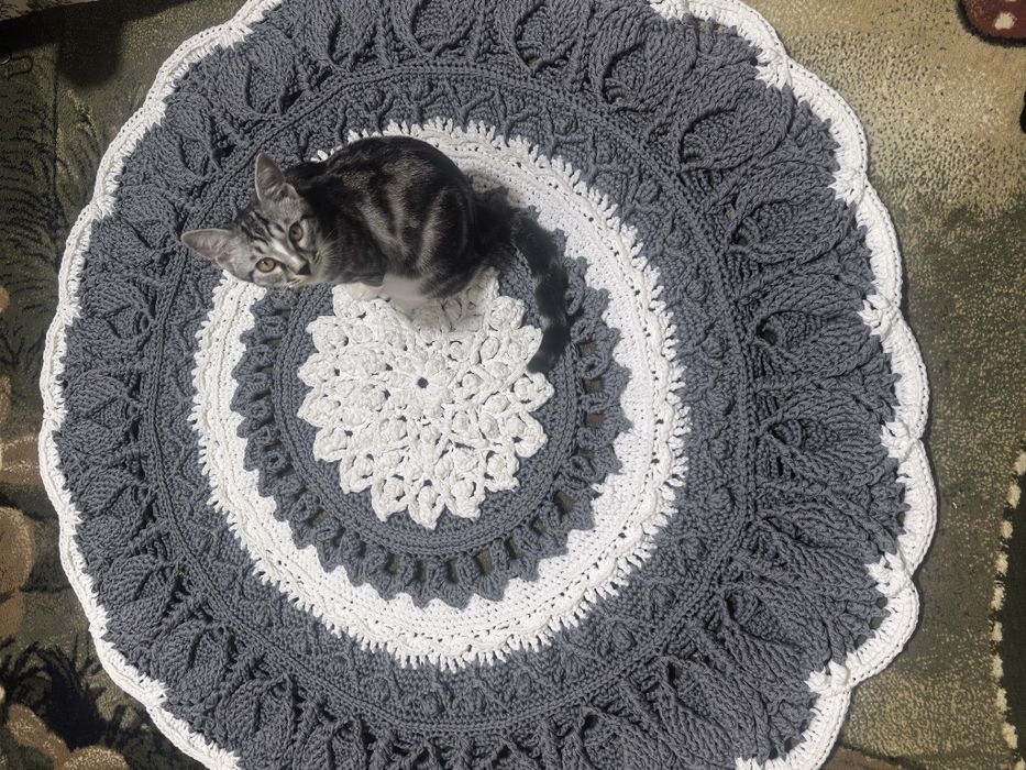 Вязаные ковры ручной работы