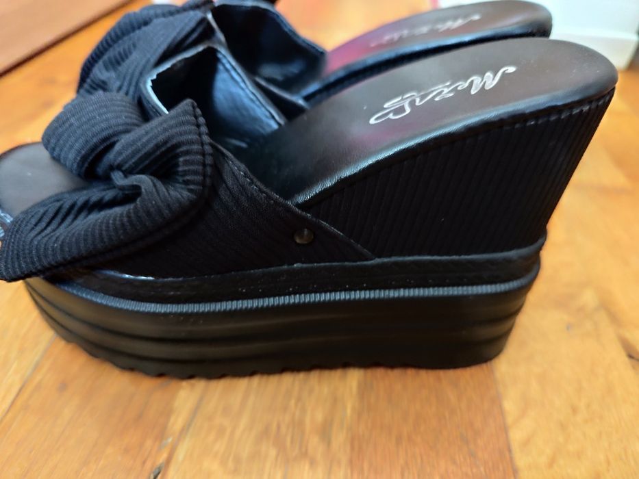 Дамски обувки стилети, сандали, маратонки