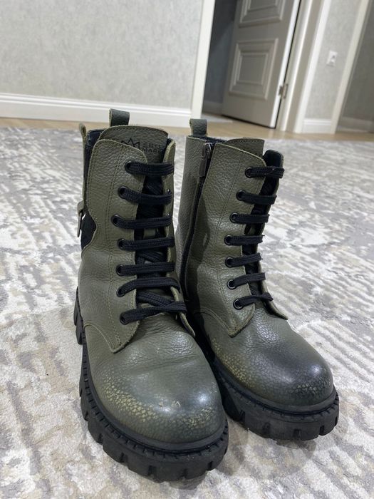 Қыстық аяқ киім .