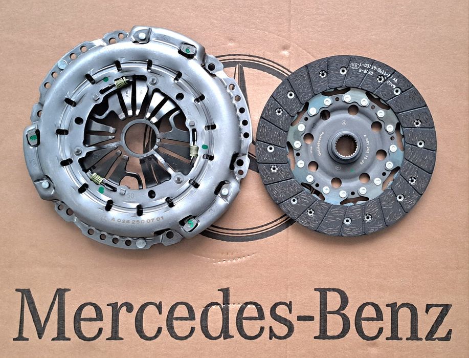 Chit Ambreaj Vito - Viano W447 Produs NOU ORIGINAL MERCEDES ÎN OFERTĂ