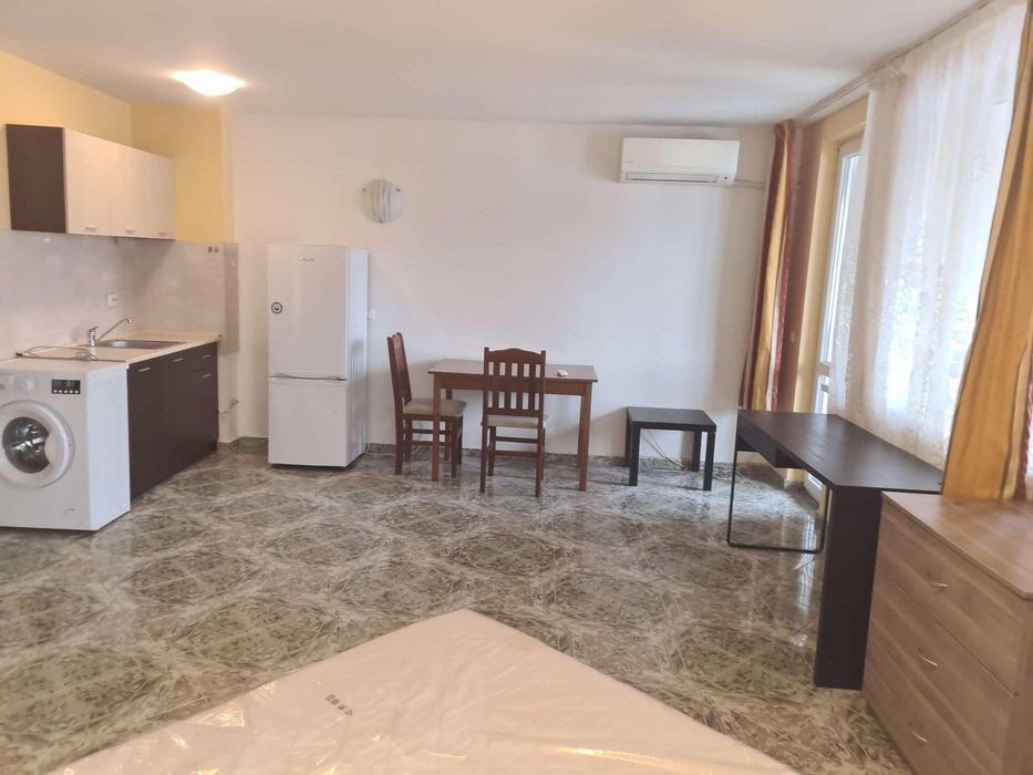 Едностаен апартамент в ж.к. Студентски град.