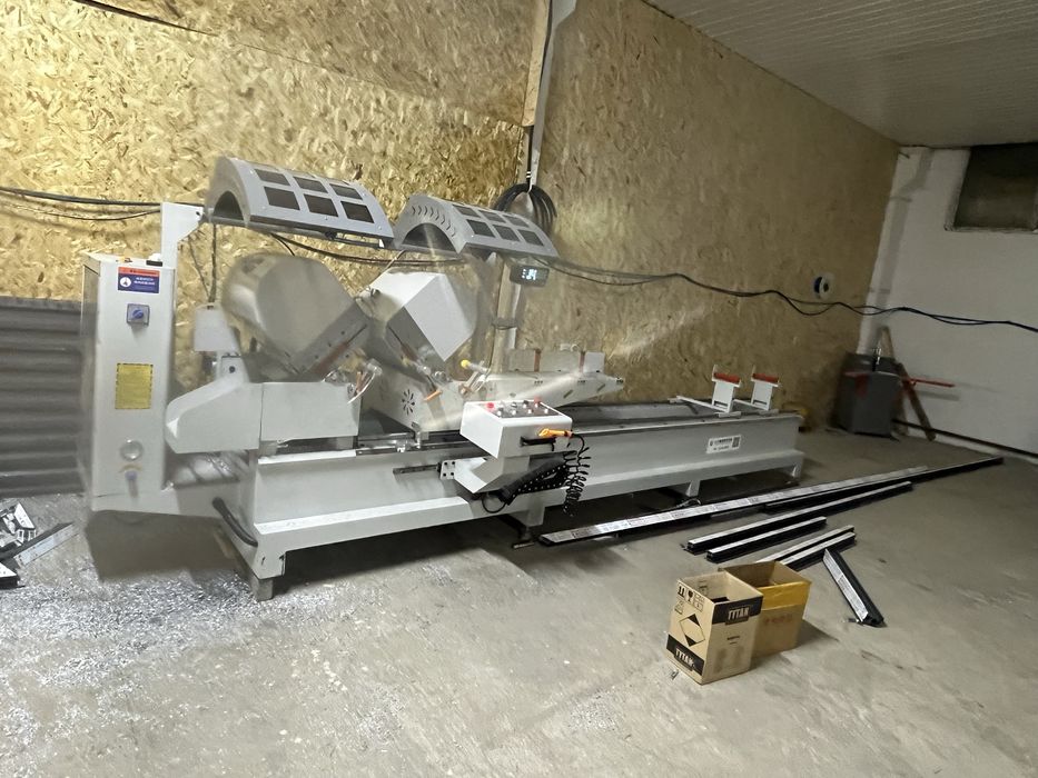 Продается алюминий двери и окна станок