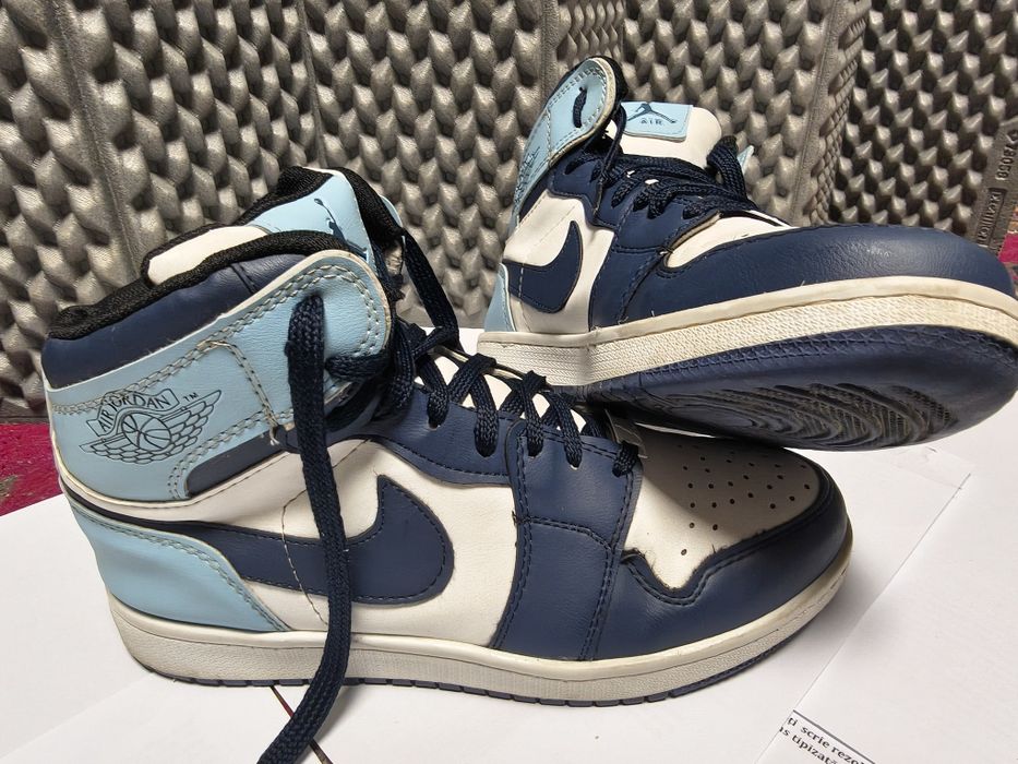 Nike Air Jordan (Obsidian)