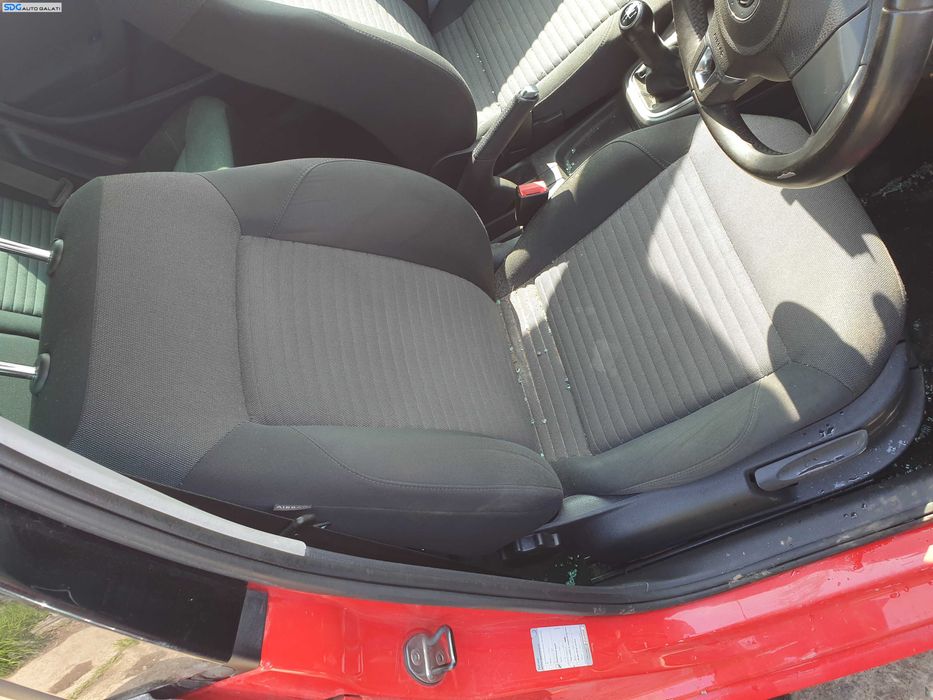 Scaun Textil Manual Dreapta Fata Volkswagen Polo 6R 2009 - 2016 [K4005]