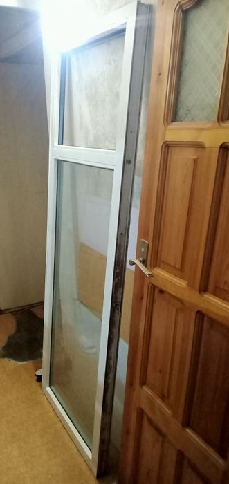 Стеклопакет 191.8см на 67.2см.