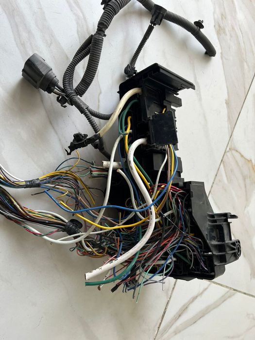 Блок предохранителей Lexus es 350