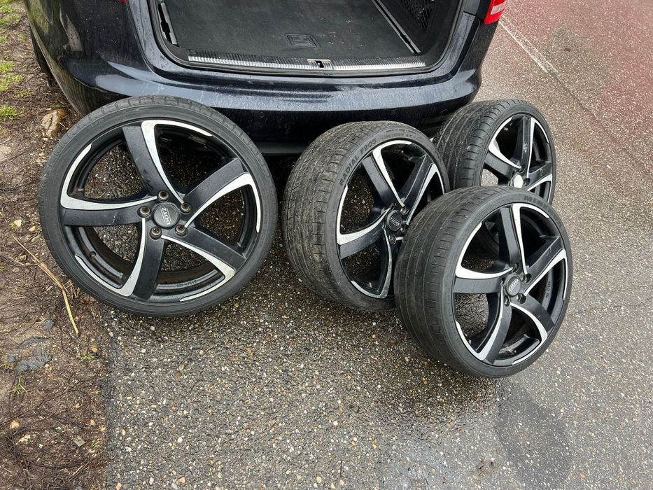 Vând 4 jante 19 inch DOTZ