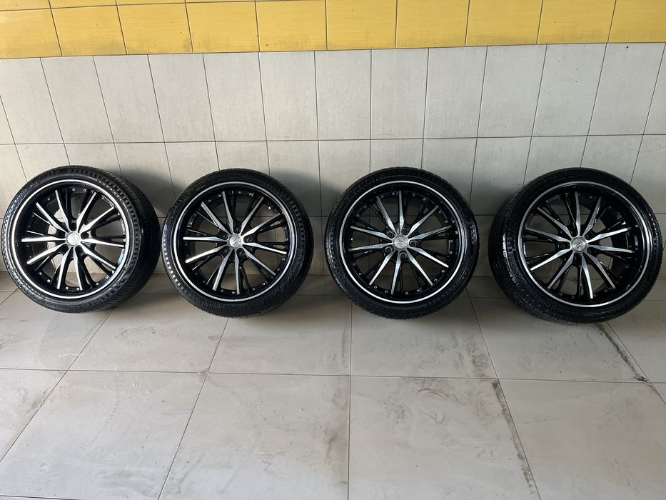 Срочно продам резину с дисками R20