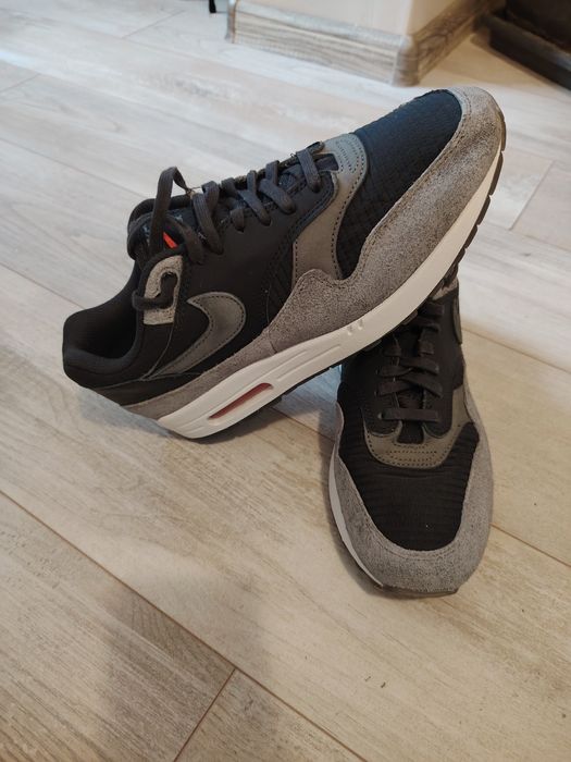 Nike Air Max 1 Premium