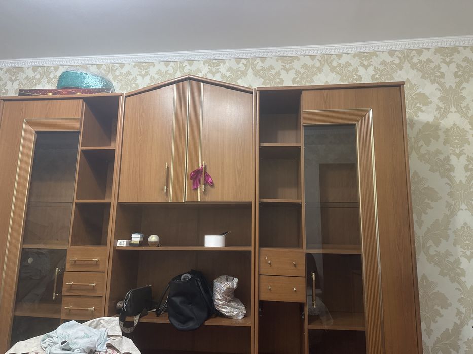 Стенка продам срочно