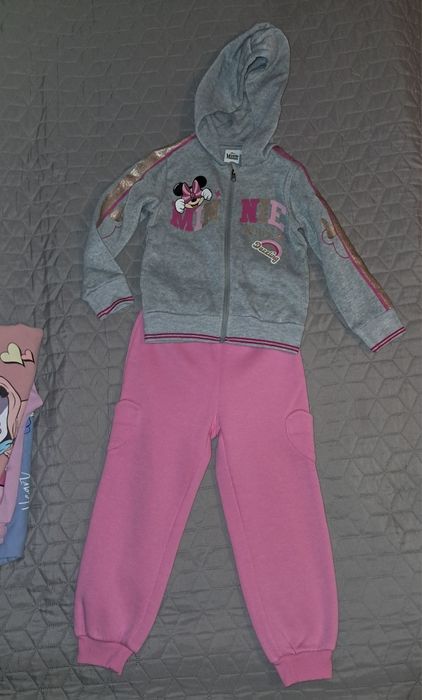 Ватирани дрешки за момиче, 104размер