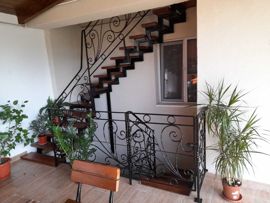 Porți, Garduri, Balustrade, Scări, Terase & Accesorii Metalice
