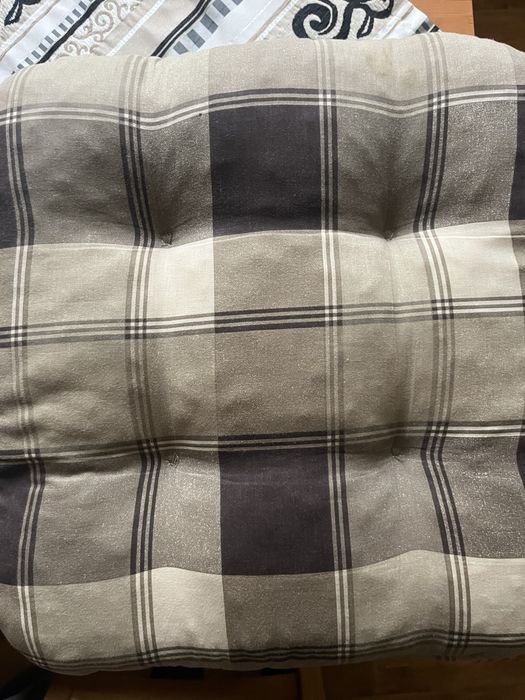 Masă + 4 scaune, aspect antichizat pin (IKEA)