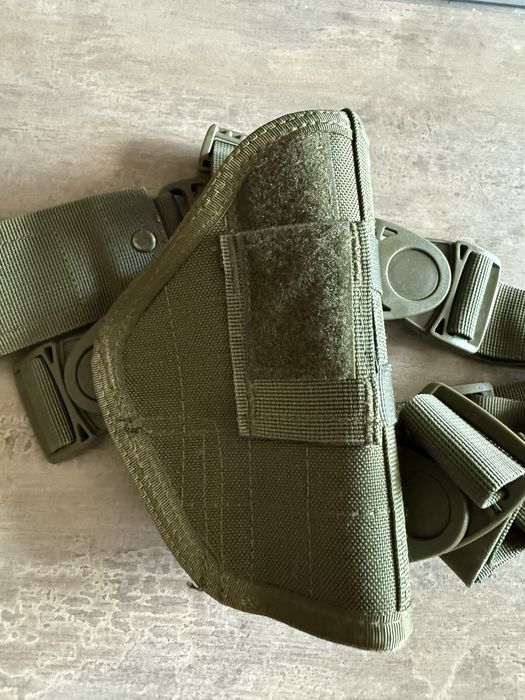 Toc pistol , prindere pe picior