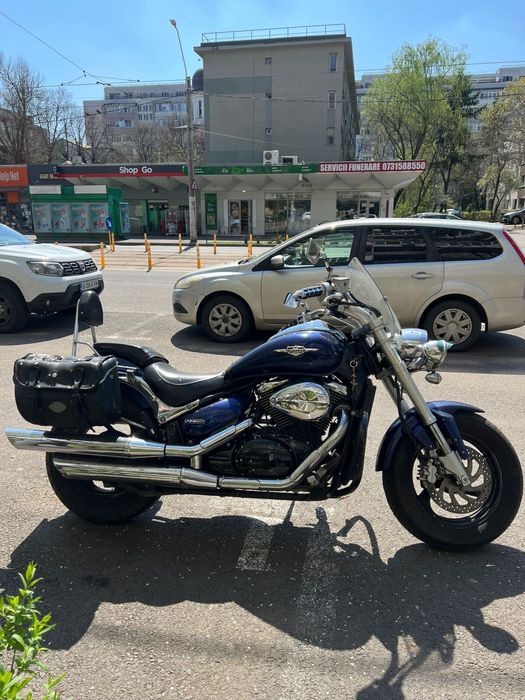 Suzuki intruder m800