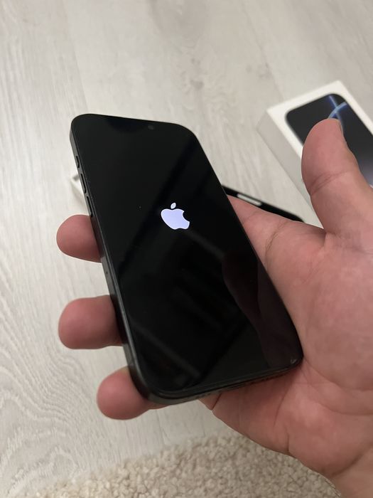 Iphone 16 Pro Black Titanium impecabil la cutie