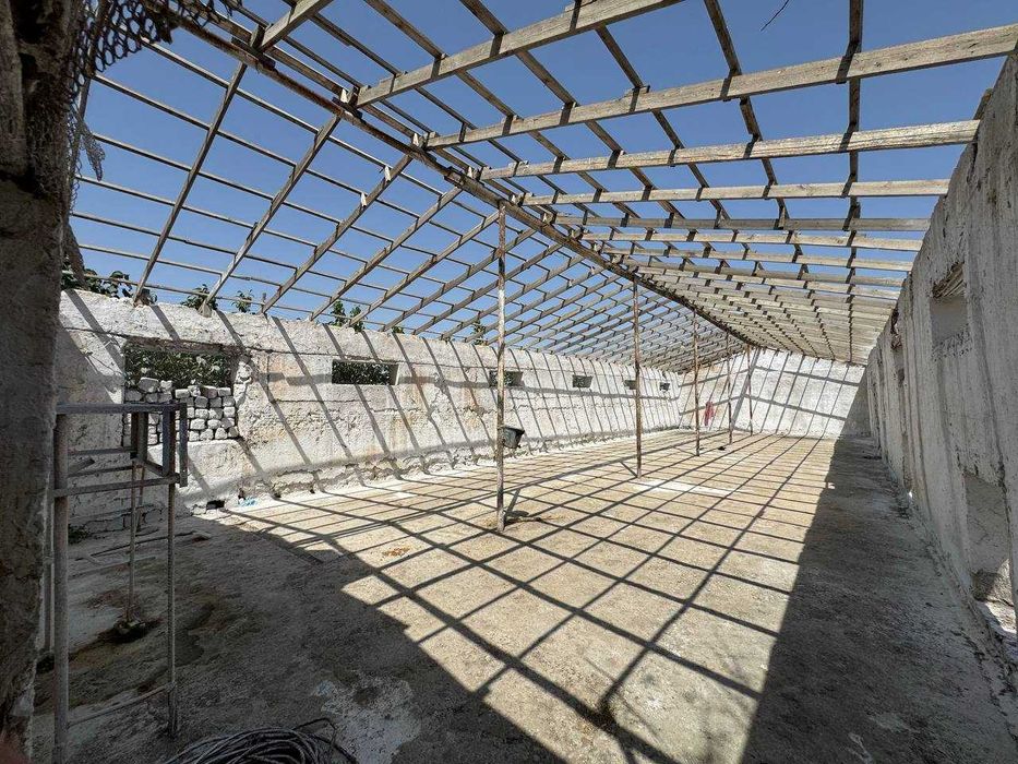 Yangi ariqda yer sotiladi zudlik bilan