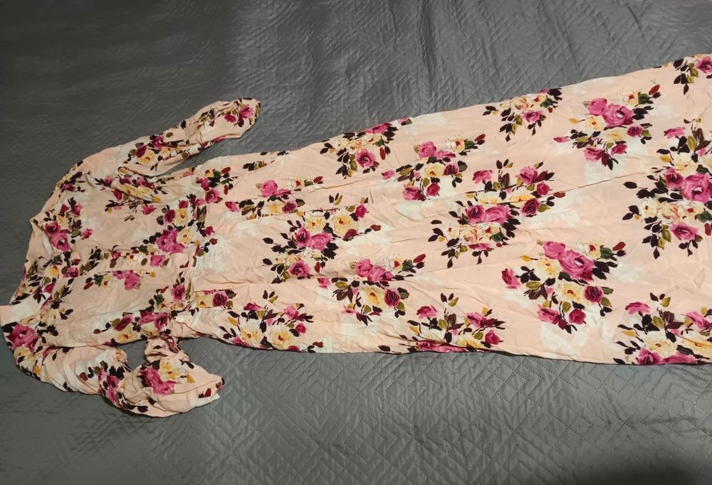 Продам платья 46 размера