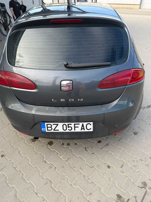 SEAT Leon 1P 2006 1.9 TDI (BXE)