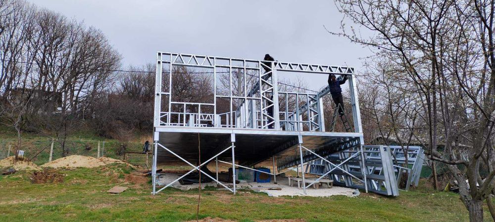 Fundatie pe suruburi, fundatii insurubate pentru containere,tiny house