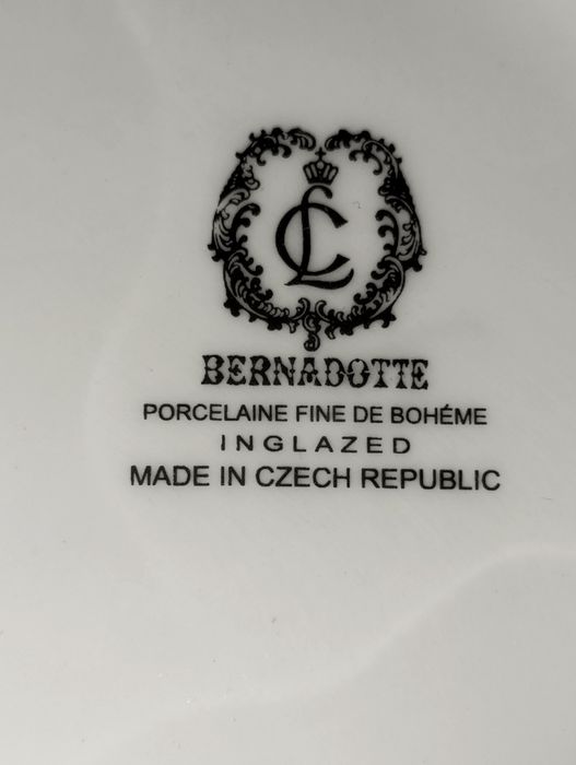 Шикарная менажница Bernadotte чехия синие розы