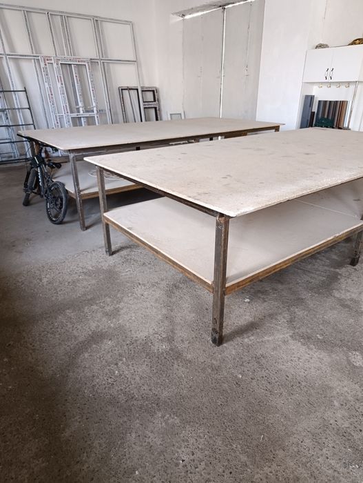 Стол металлический