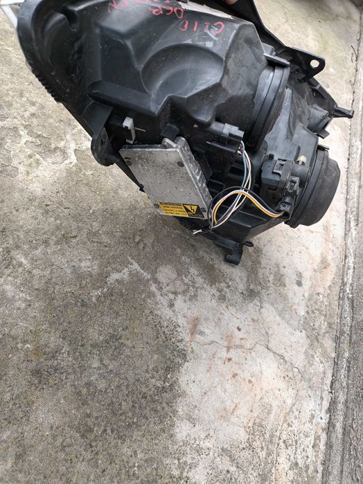 комплект ляв  десен ксенон фар за рено клио симбол RENAULT CLIO SIMBOL