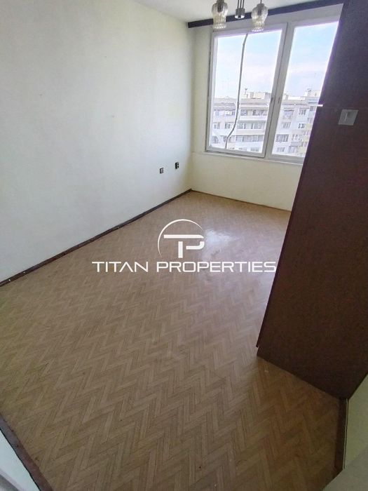 Продава се Тристаен апартамент в Бургас, Братя Миладинови - 92 кв.м за 1957 €/кв.м - Снимка #2