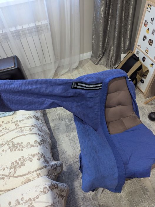 Продам Кимоно Адидас