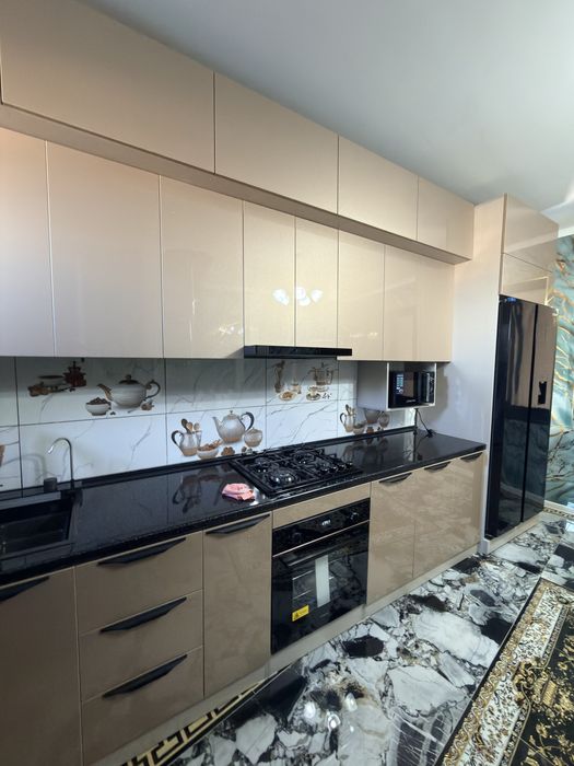 Ижарага берилади 3 хона 3- етаж махсимум Гостиница юлида мира куча