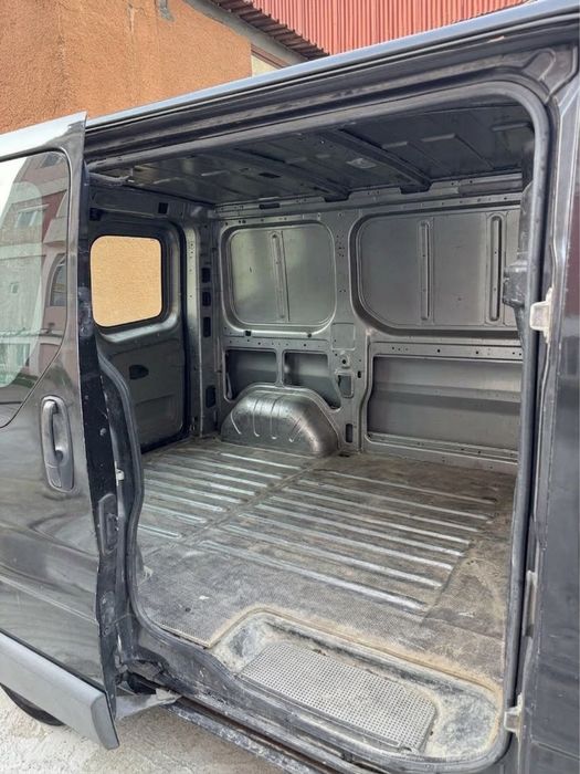 Opel Vivaro 2013 ,2.0 diesel