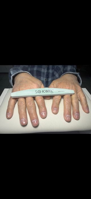 Mani-Pedi clasica Femei si Barbati.  Mani Pedi semi Femei