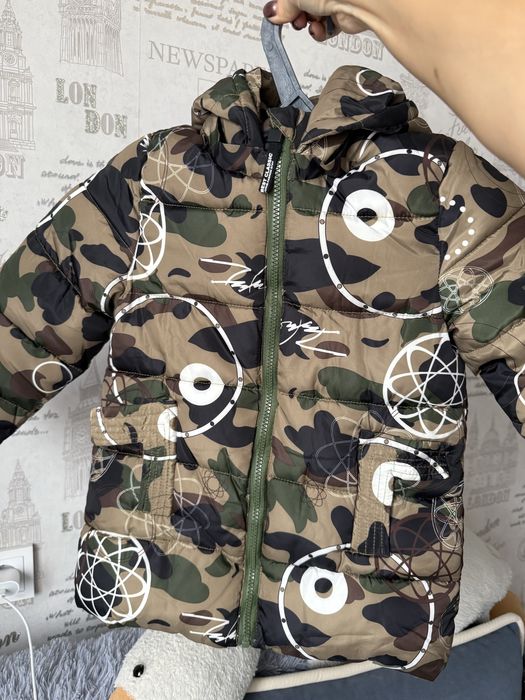 Продам детскую куртку