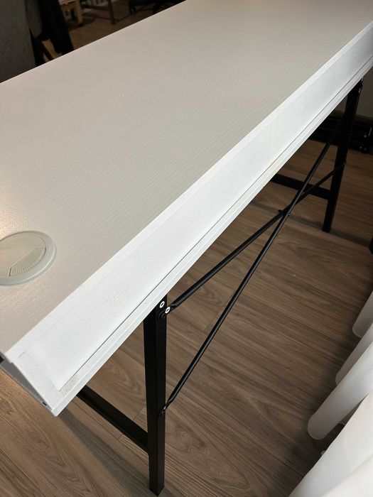 Birou JYSK ABBETVED 48x120cm personalizat, cu accesorii, ca nou