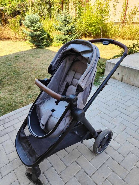 Maxi Cosi бебешка количка 3в1