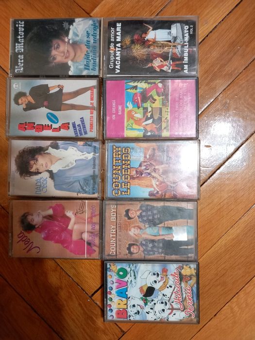 Casete vechi audio cu muzica