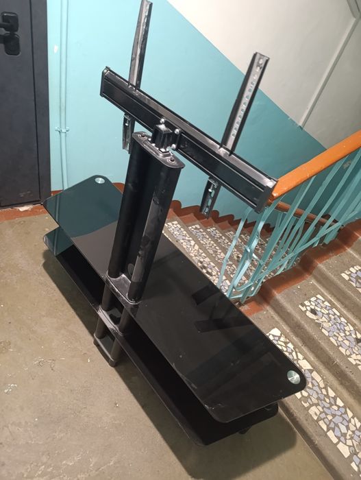 Продам подставку для телевизора (тумба)