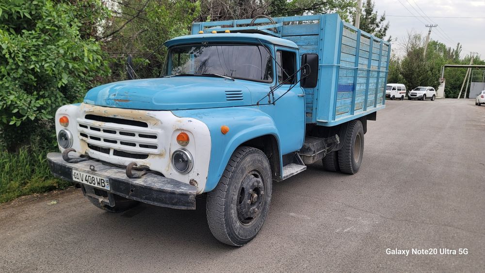 Zil 130 sotiladi